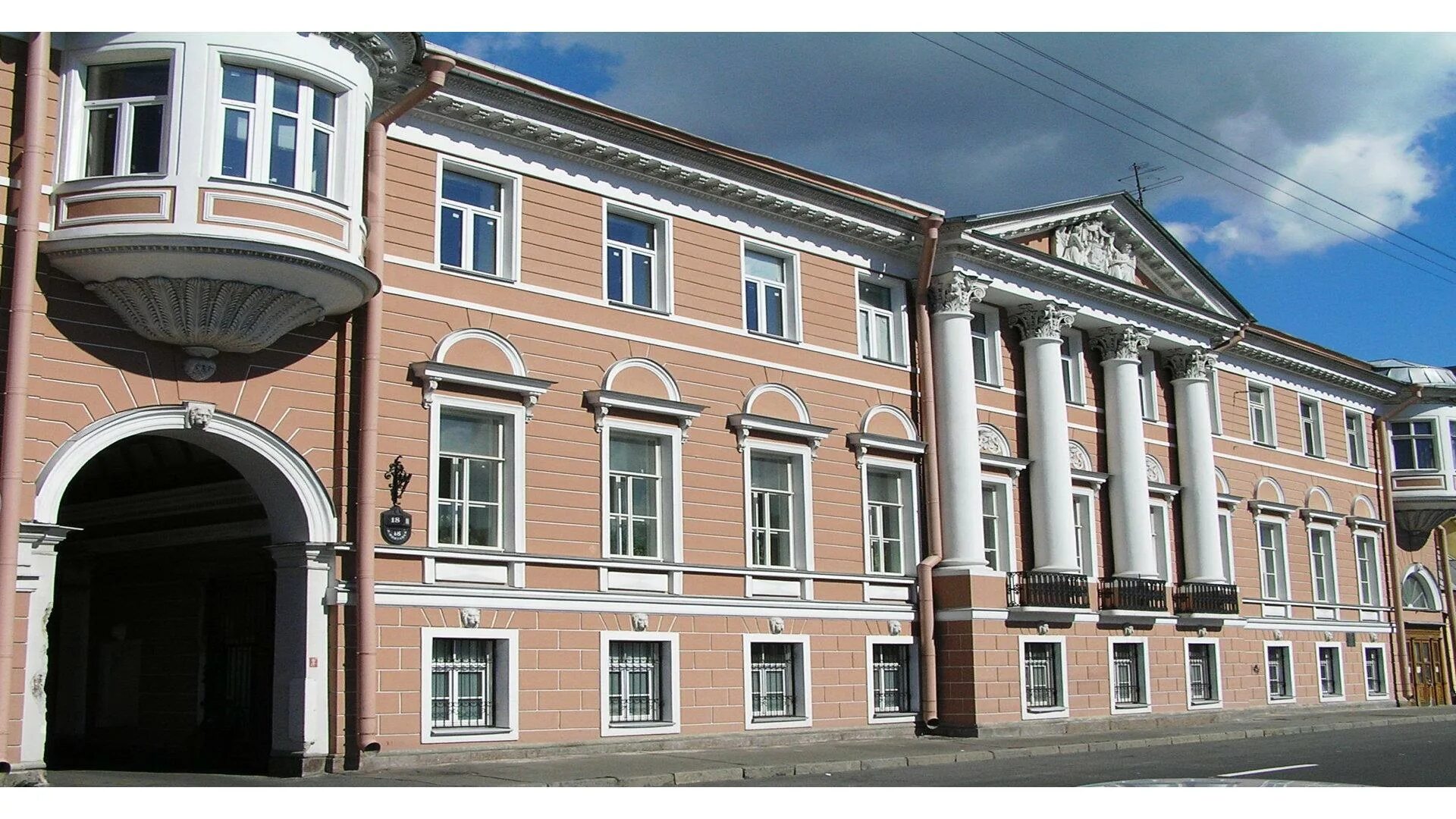 Наб реки фонтанки 18. Физкультурный диспансер спб. Спортивный диспансер на фонтанке. Набережная реки фонтанки 18 диспансер. Фонтанка д.