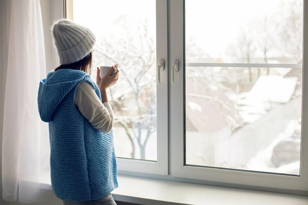 It s cold close the window
