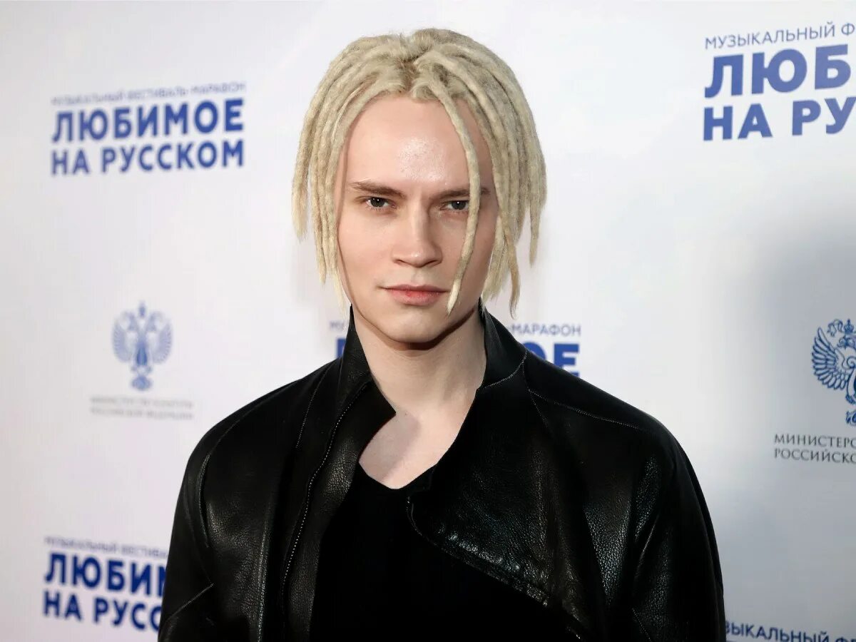 Сколько лет ярославу дронову в 2025