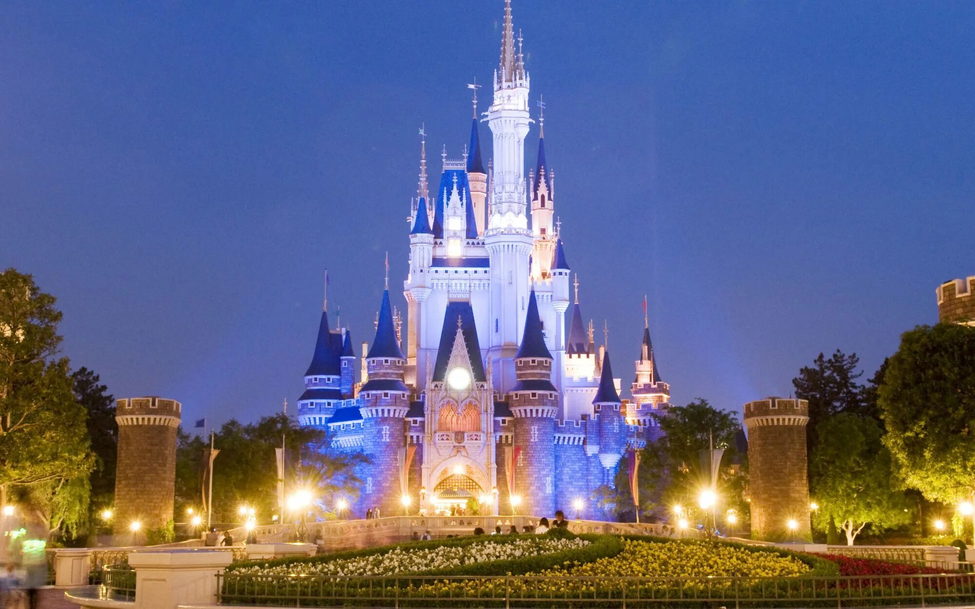 Путешествия коллаж. Travel attraction. Известные мировые достопримечательности. Золотой мост голден бридж вьетнам. Travel attraction.