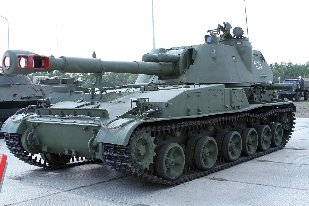 Акация арта. 2с3м акация. 2с3 самоходная артиллерийская. гаубица 2с3. танк 2с3 акация.