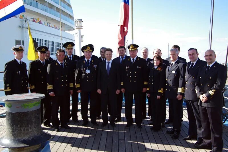 Фгбу амп черного моря. Росморпорт Туапсе. Капитан морского порта Астрахань. Капитан Супрун Росморпорт.