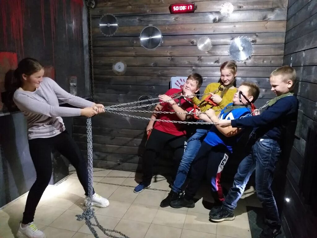 Квеста калуга. Квест клуб калуга. лазертаг в королевский квест.