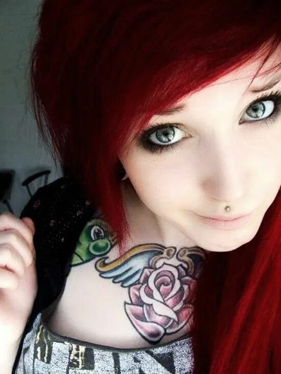 Эмо тату. Классные тату. Carrina suicide. Тату эмо мужское. Татуировка у девочки малолетка.