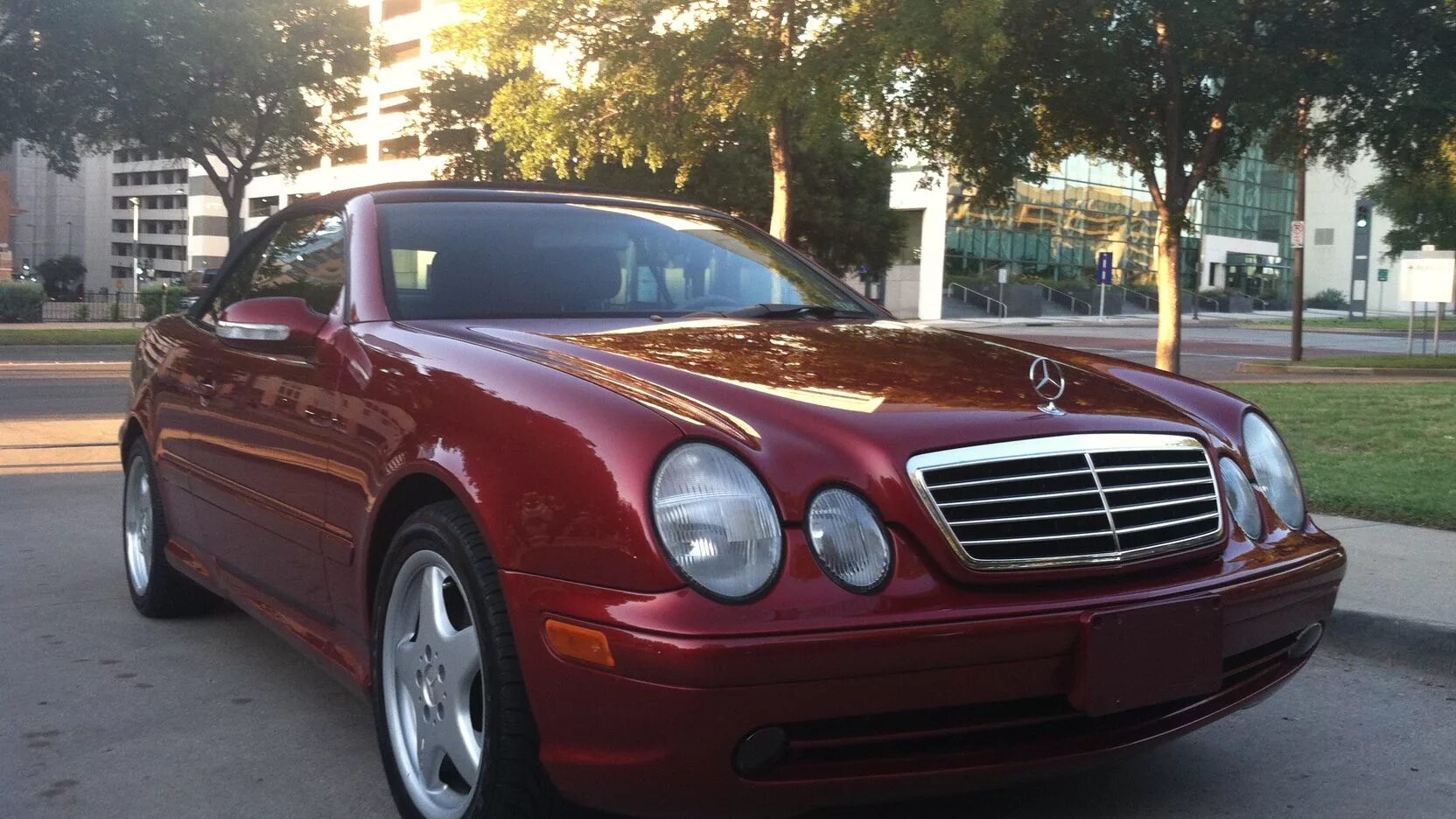 Куплю мерседес 2000. Mercedes 430 2000. Mercedes AMG 2000. Мерседес CLK 2000 года. Mercedes Benz CLK 430 AMG.