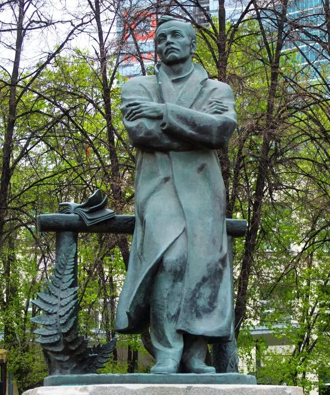 Памятник янки купалы в минске. Купала памятник. Купала памятник. Памятник янке купале (минск). Памятник янке купале (минск).