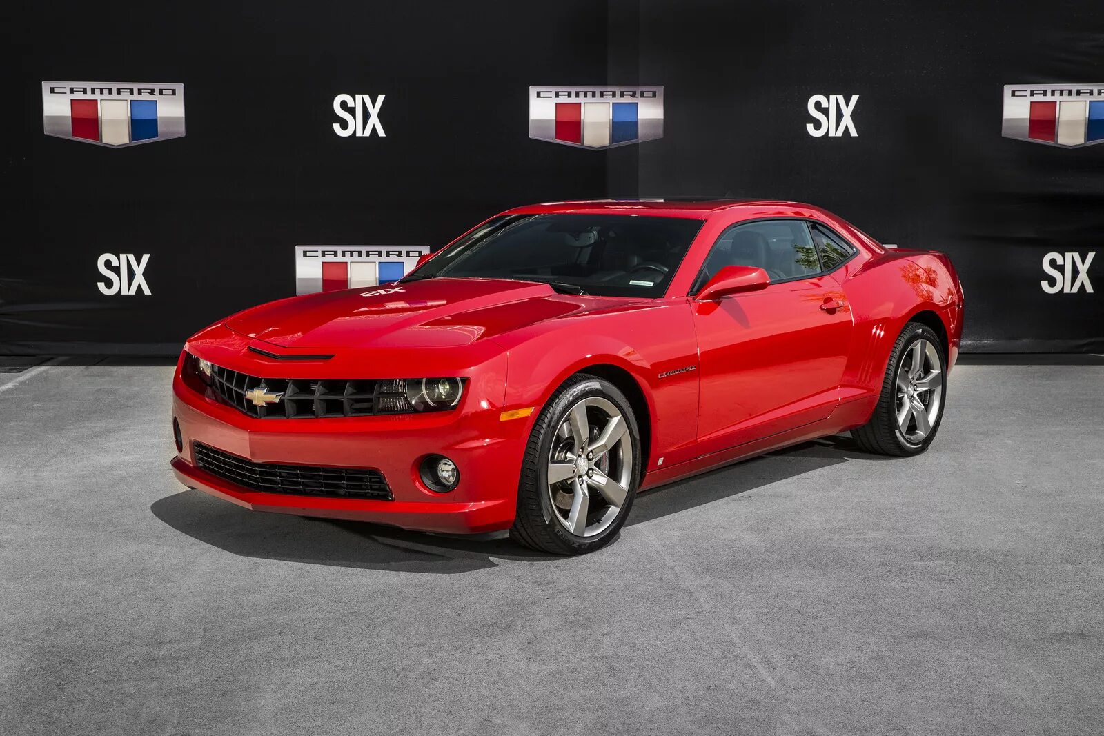 Шевроле камаро 5. Шевроле камаро сс 2012. Камару усман вес. Шевроле камаро zl1 2013. Шевроле камаро бамблби.