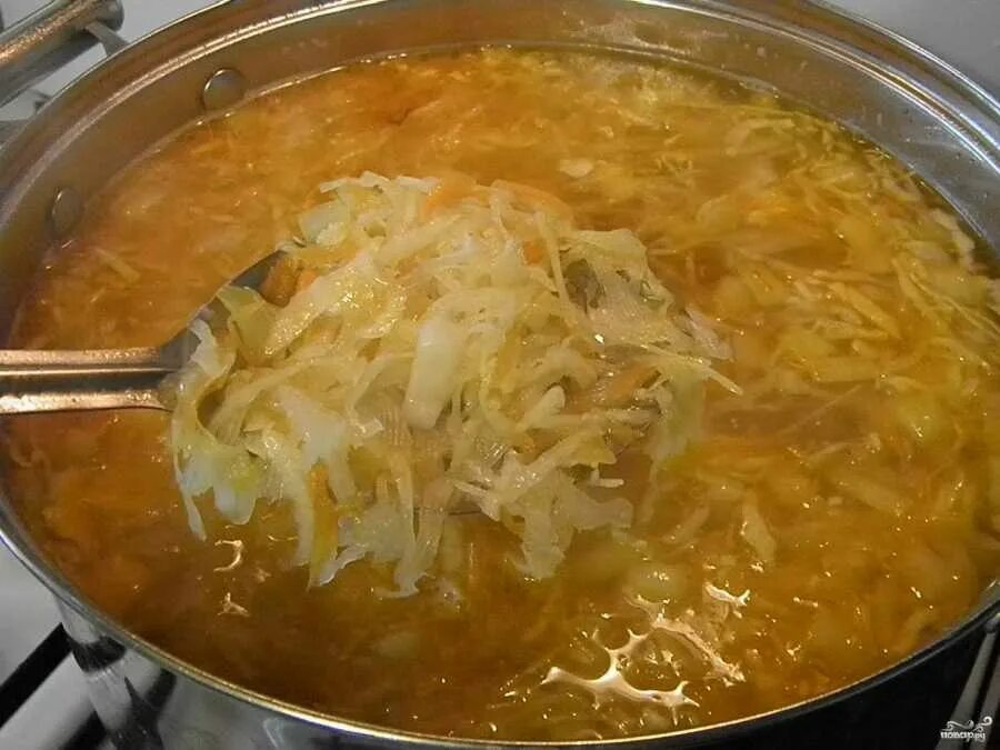 Как готовить кисло. Кислые щи из квашеной капусты. щи с кислой капустой. щи с квашеной капустой. щи из квашеной капусты с мясом.
