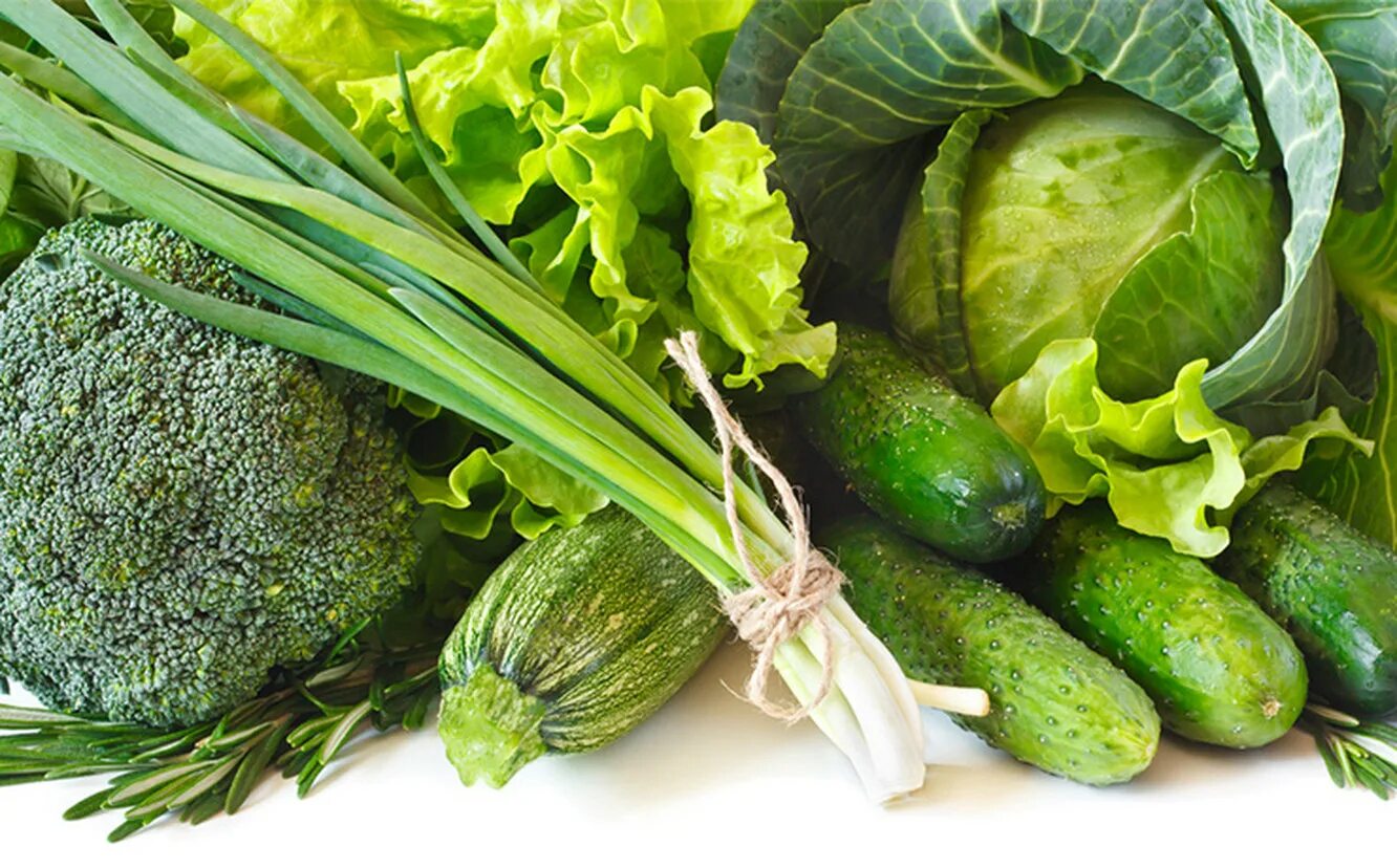 Зеленые продукты растительного. Капуста шпинат брокколи. Зеленые овощи. Овощи зеленого цвета. Листовые овощи зеленого цвета.