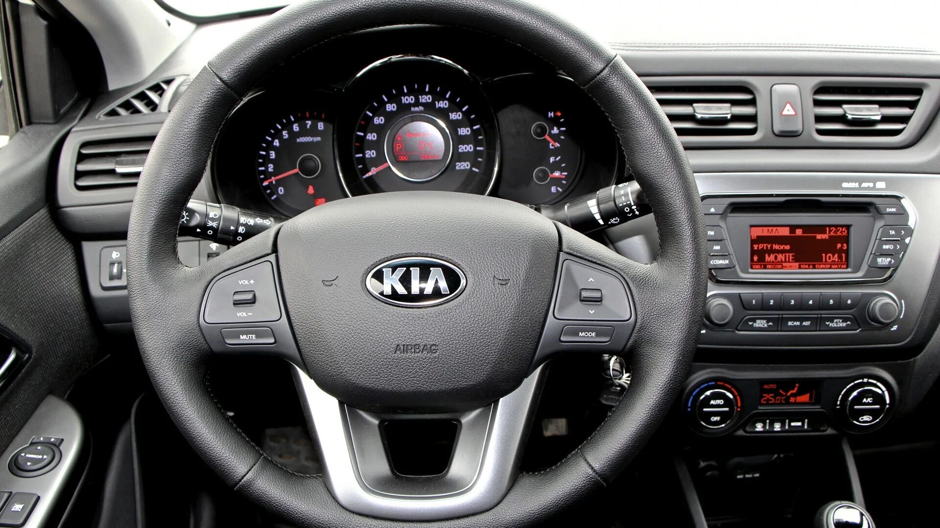 Продаю Kia Rio 2012 престиж KIA Rio (3G), 1,6 л, 2012 года продажа машины DRIV