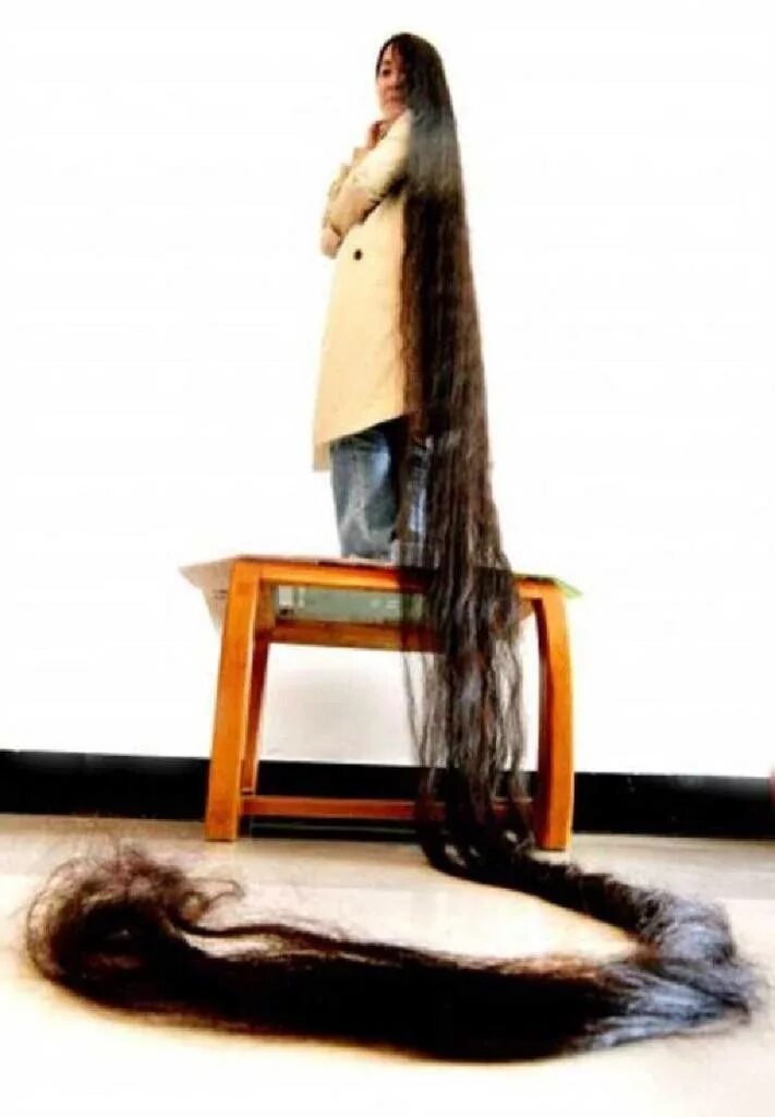 Се Цюпин. Се Цюпин самые длинные волосы. Девушка с самыми длинными волосами. Samye Dlinnoe volosy.