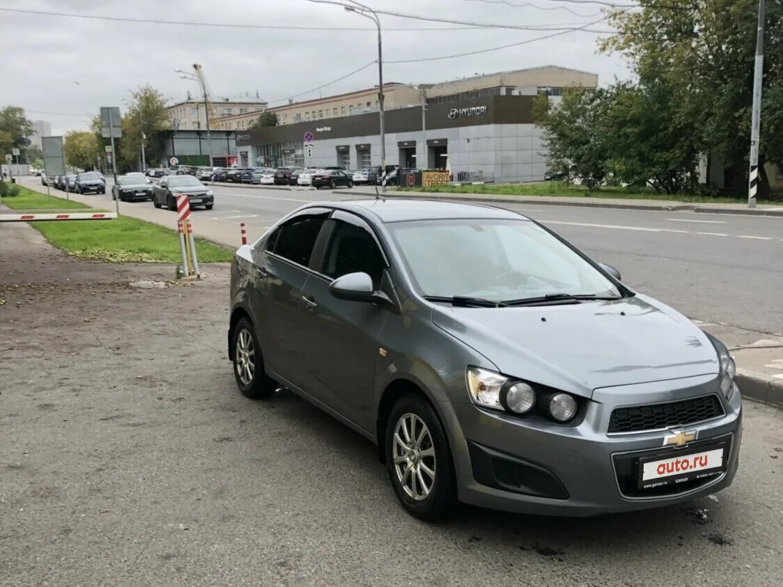 Купить шевроле бу в туле. Chevrolet Aveo 2015. Авео 2015 седан. Шевроле Авео 2015 года хэтчбек. Шевроле Авео 2015 года седан.