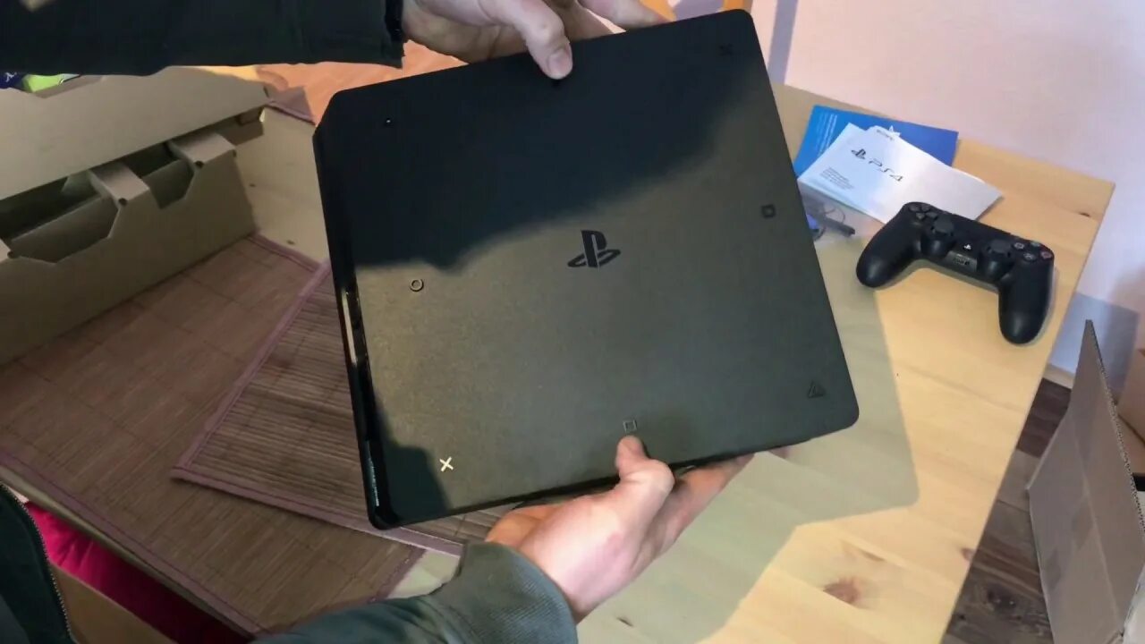 Sony PLAYSTATION 4 Slim 500 GB ( CUH-2008 ) (Б/У). ПС 4 слим пластина под верхней крышкой. Ps4 Slim фото платы. Ps4 Slim черный замена крышки.