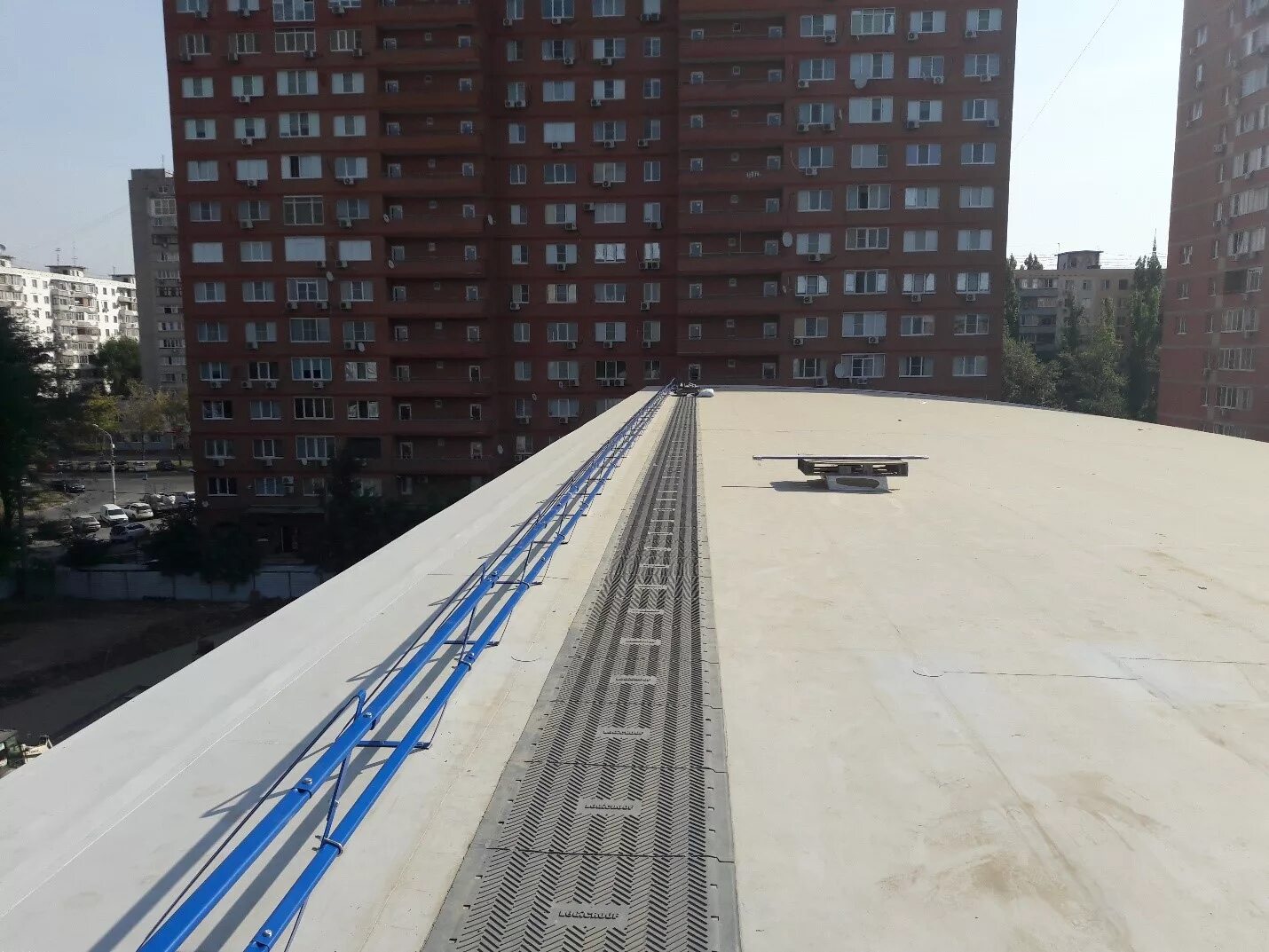 Logicroof walkway puzzle. Ходовые дорожки технониколь. ходовые дорожки logicroof walkway puzzle. ходовая дорожка logicroof. дорожки пвх технониколь.