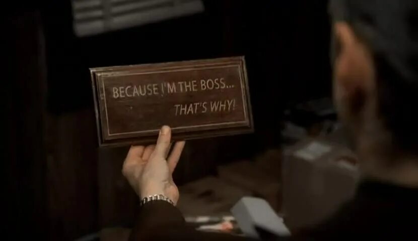 You can be the boss. Табличка босс. Сопрано табличка. Потому что я босс вот почему табличка. I am Boss.