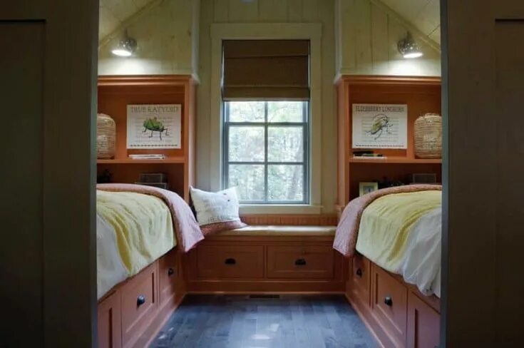 Black accent/headboard wall, wood details, Kelly green and olive green accent, H
