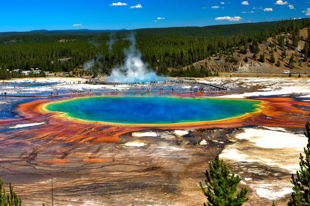 Первый национальный парк был создан. Национальный парк Йеллоустон (Yellowstone National Park). Национальный парк Йеллоустоун, Вайоминг, США. Гейзеры национального парка Йеллоустон. Гейзер в Йеллоустонском парке США.