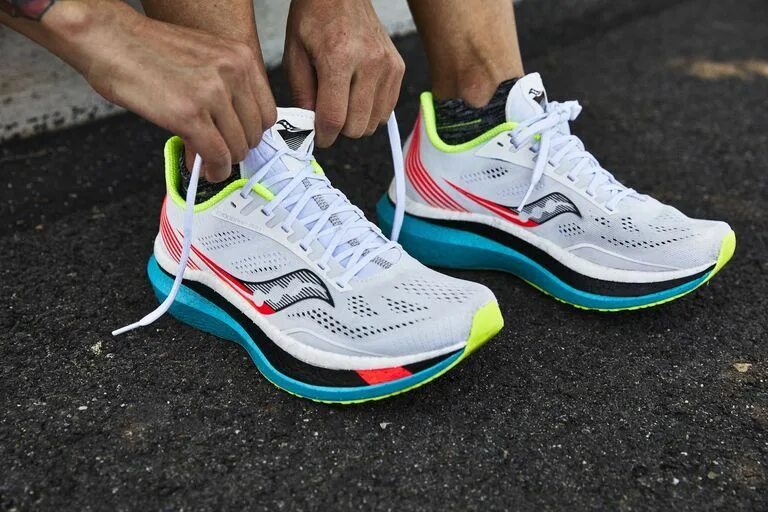 Кроссовки saucony endorphin. Кроссовки Saucony Endorphin Pro 2. Кроссовки Saucony Endorphin Speed 2. Saucony Endorphin Pro кроссовки. Saucony Endorphin Pro 3.