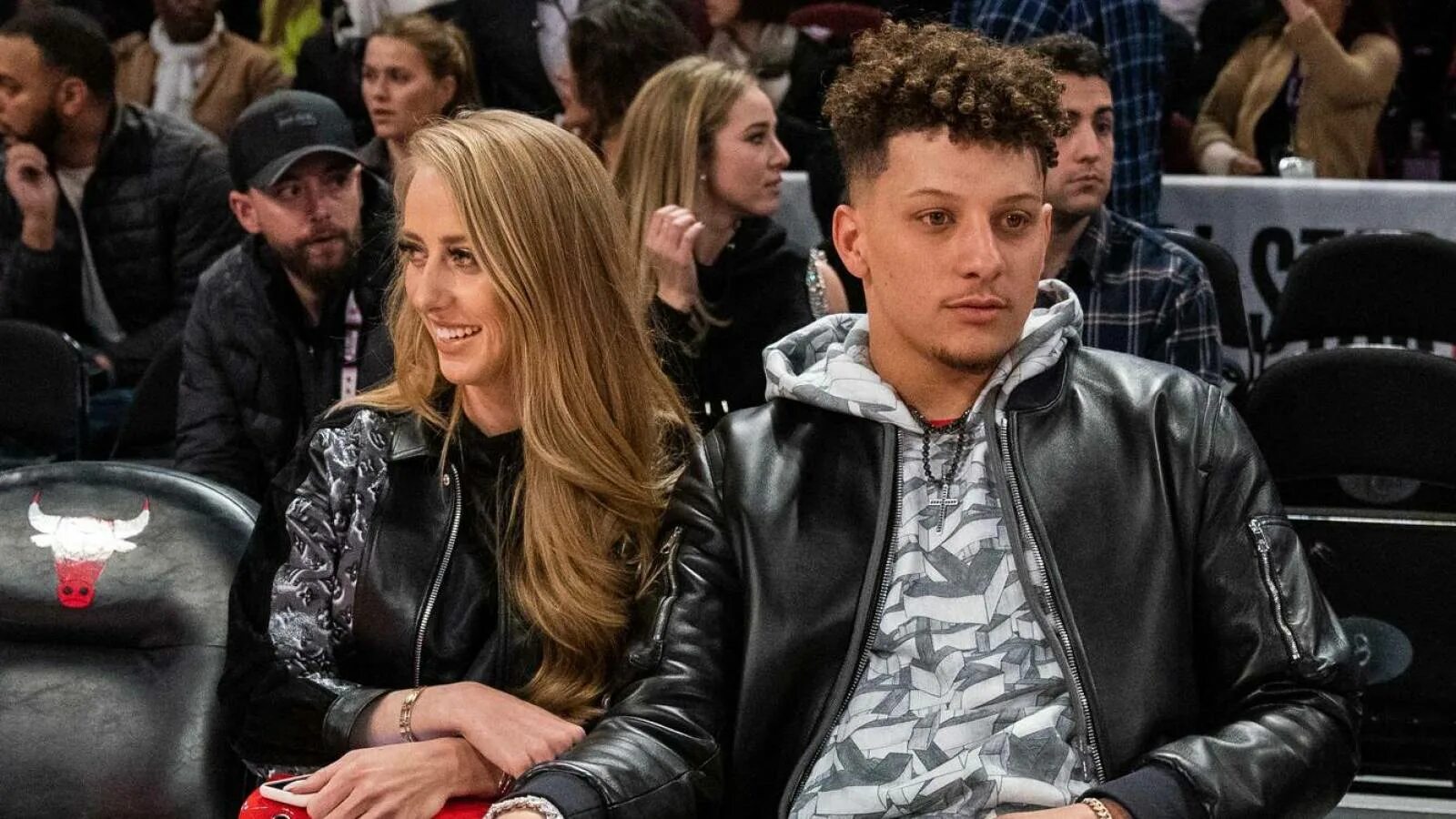 Patrick j. Jack hughes. Представителем этого молодежного движения сша был патрик. Патрик йосвиг. Патрик кеннеди, конгрессмен.