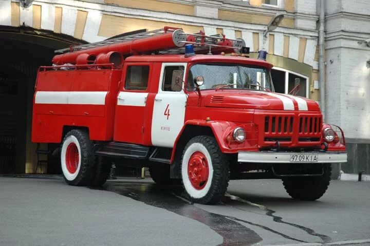 ЗИЛ 131 Firetruck. ЗИЛ 130 Firetruck. ЗИЛ 131 пожарный. ЗИЛ 130 пожарный.