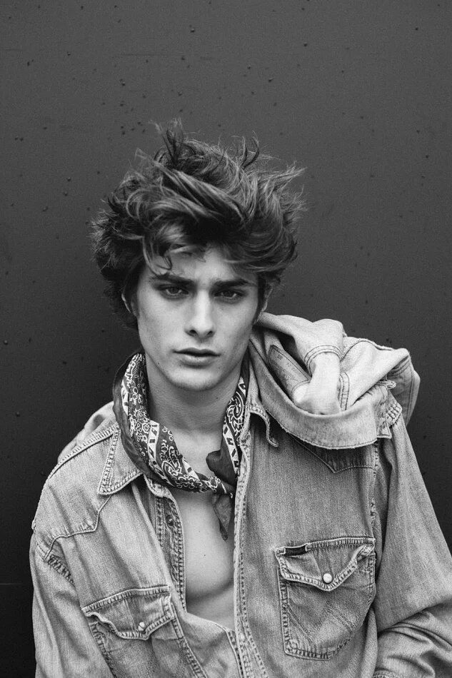 Максенс данет. Максанс данэ-фовель брюнет. Maxence danet fauvel. Максанс и аксель. Аксель орьян и максанс данэ-фовель.