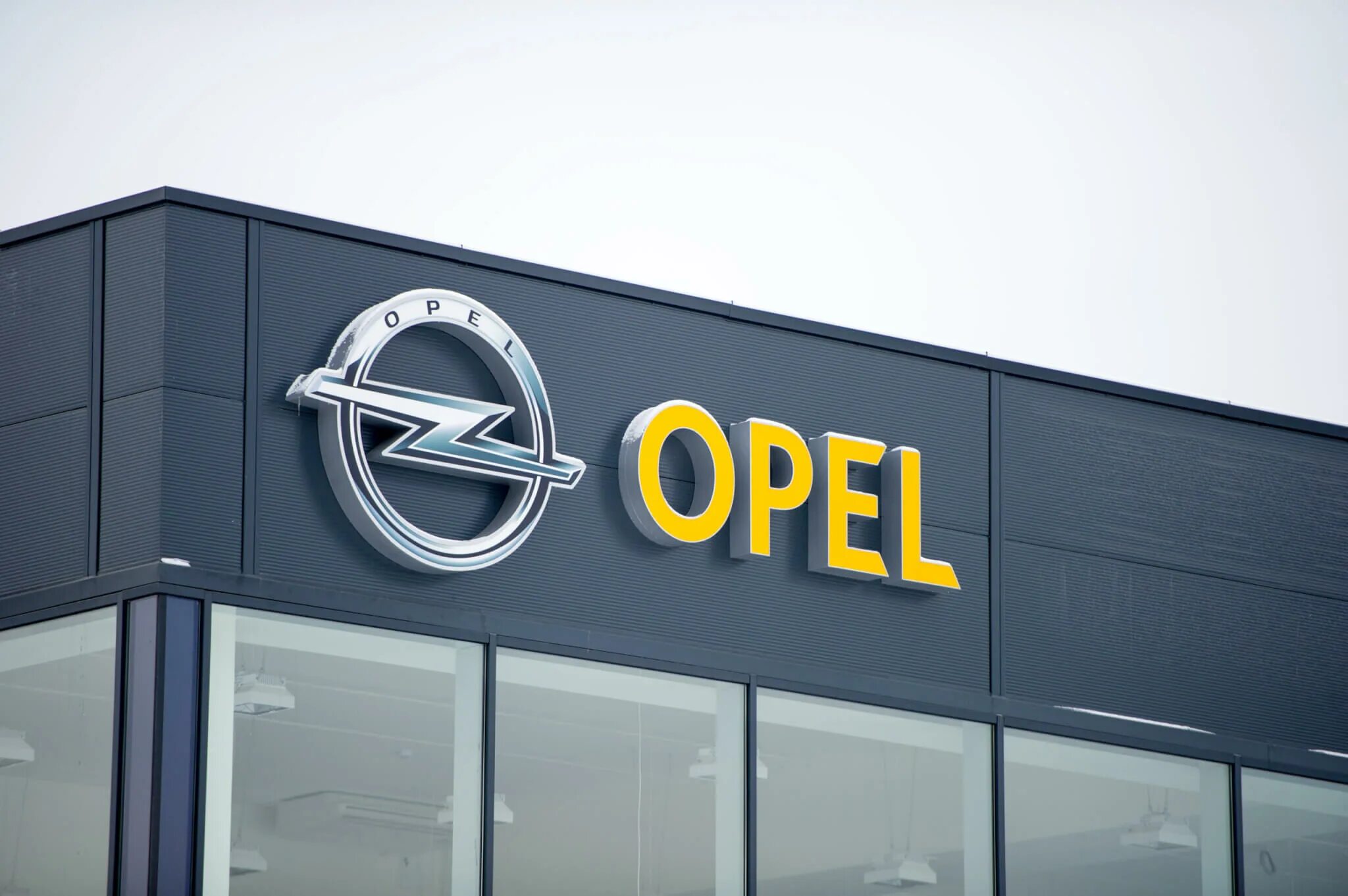 Opel германия. Завод Опель в Гессене. Завод Опель в Германии. Опель фирма. Кампаниа Опел.