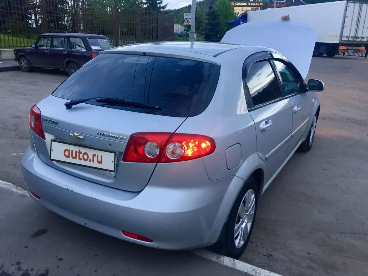 Шевроле лачетти хэтчбек 2008 года. Chevrolet Lacetti хэтчбек 1.6. Шевроле Лачетти хэтчбек 2006. Шевроле Лачетти хэтчбек 1.6 2006 года. Лачетти хэтчбек серебристый 2008.