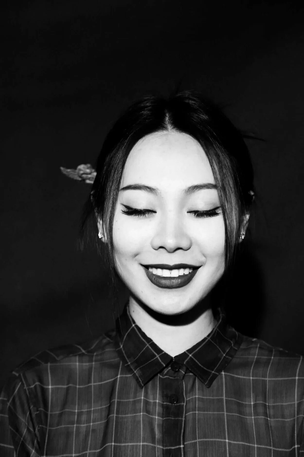 Плачь yang ge. Плачь yang ge
