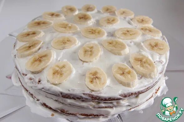Торт из бисквитных коржей со сгущенкой и бананами. Банановый торт без выпечки. Торт из бисквитных коржей со сгущенкой и бананами. Банановый торт без выпечки. Рецепты тортов из бананов и сметаны.