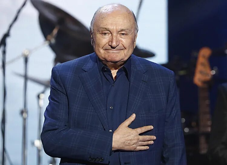 Юморист аркадий арканов. Аркадий арканов в молодости. Жванецкий фото. Сатирик. Писатель сатирик.