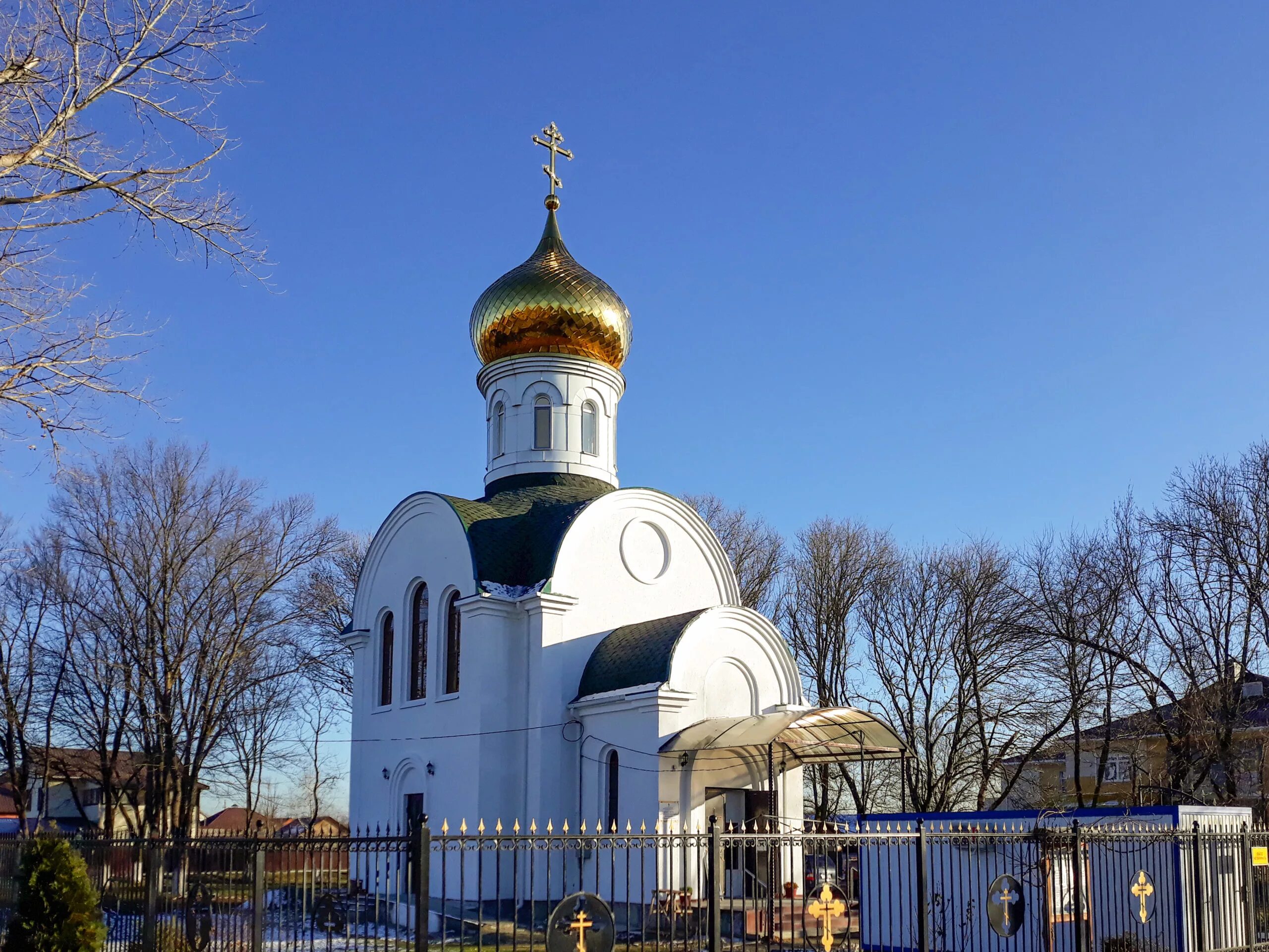 Храм Спиридона Тримифунтского. Храмы Армавира Краснодарский край. Церковь Николая Чудотворца Армавир.