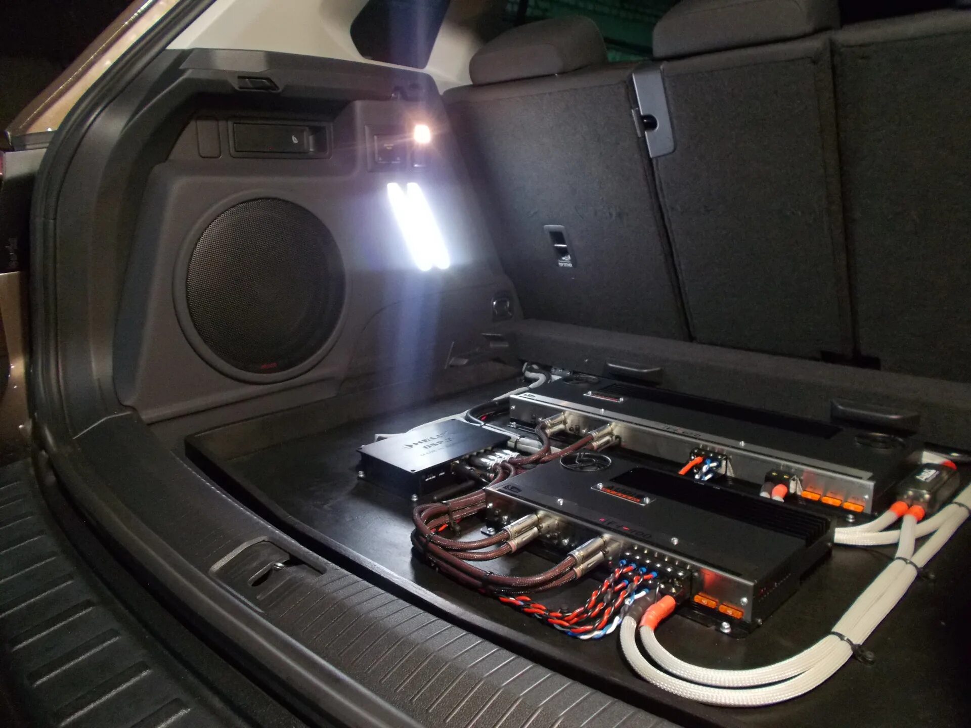 Автозвук ваз 2107 ural. Авито автозвук. Astra j gtc автозвук. Автозвук honda smx. Sundown audio 2004.