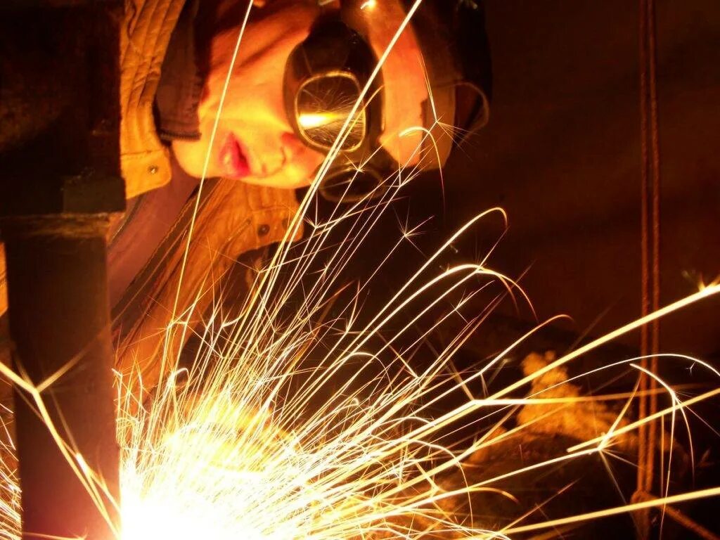 01. Сварка аргоном полуавтоматом. Правило работы с газом для сварки. Время после сварочных работ. Охрана труда и техника безопасности сварщика.