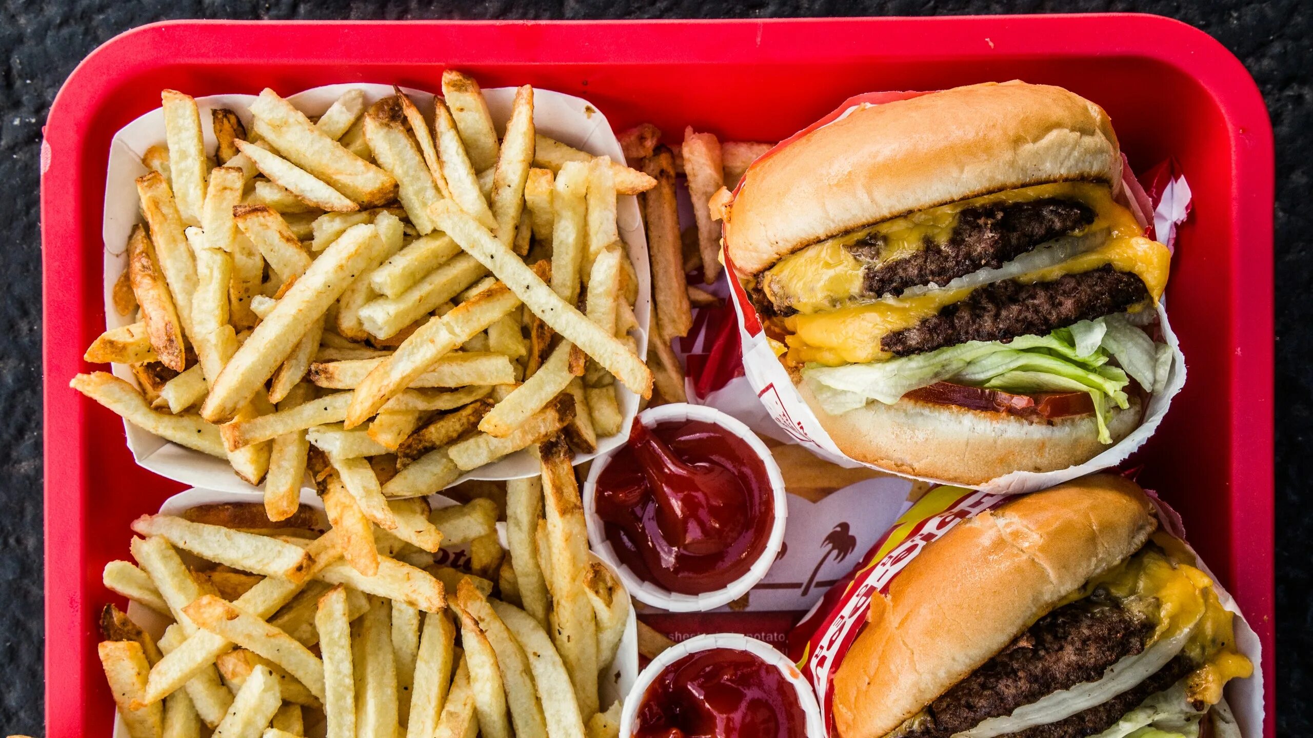 In and out menu. In n out burger. фаст-фуд in-n-out. in and out бургеры. фаст фуд в сша.