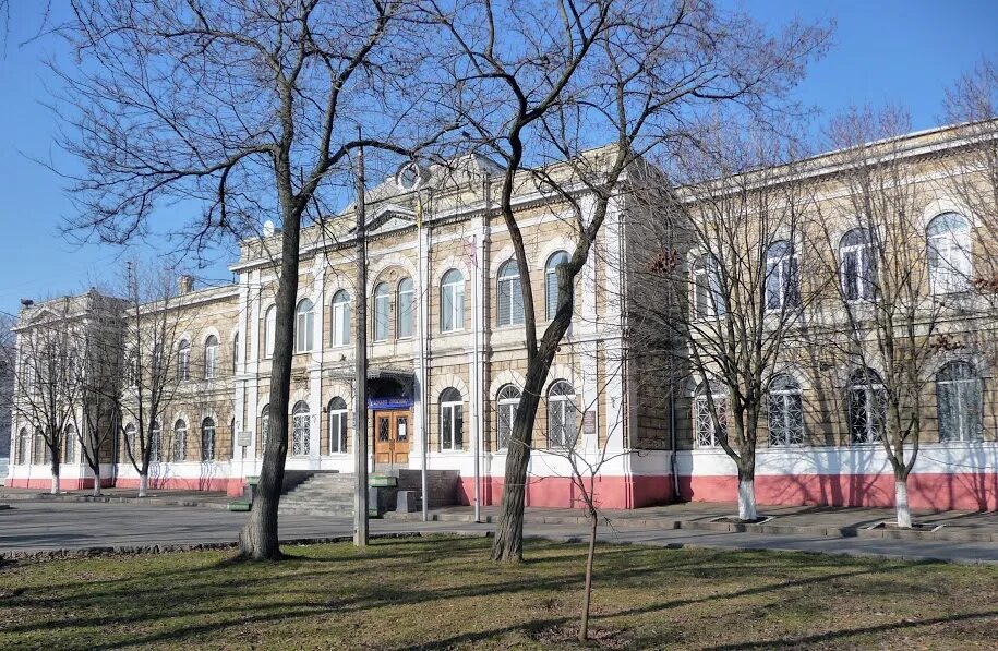 константиновская улица петергоф. николаев гимназия аркаса фото здания. константиновская улица николаевская больница.