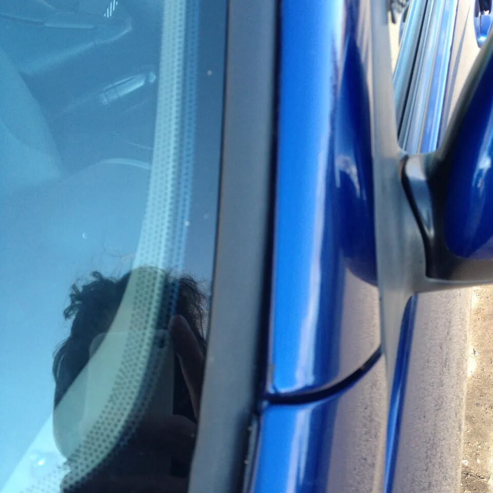 Лобовое стекло toyota rav4 xa50. Замена стекол тойота рав 4. Хендай элантра 7 на лобовом стекле. Замена стекол тойота рав 4. Стекло тойота рав 4.