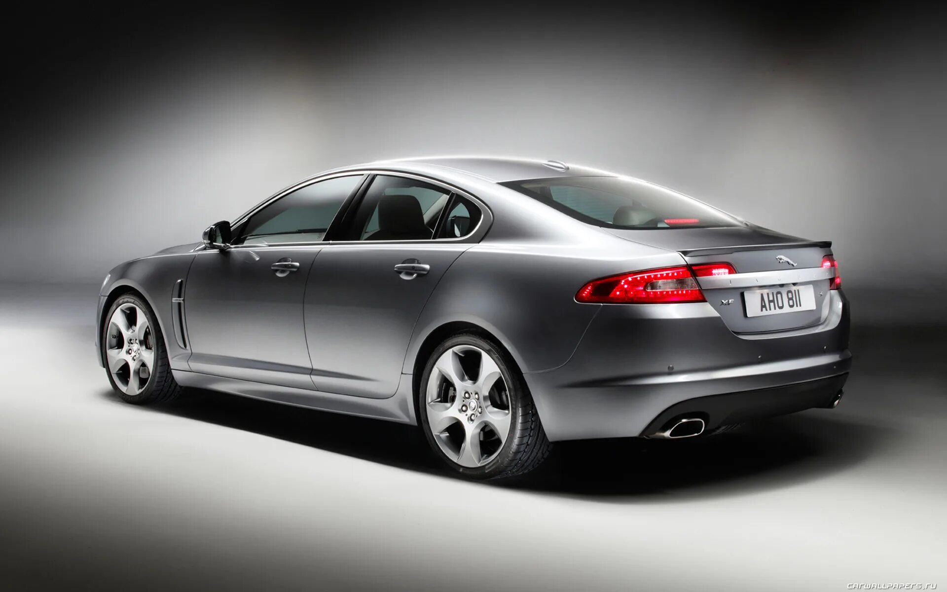 Jaguar дизель. Ягуар XF 2010. Ягуар машина XF 2010. Jaguar XF седан. Ягуар FX 2010.