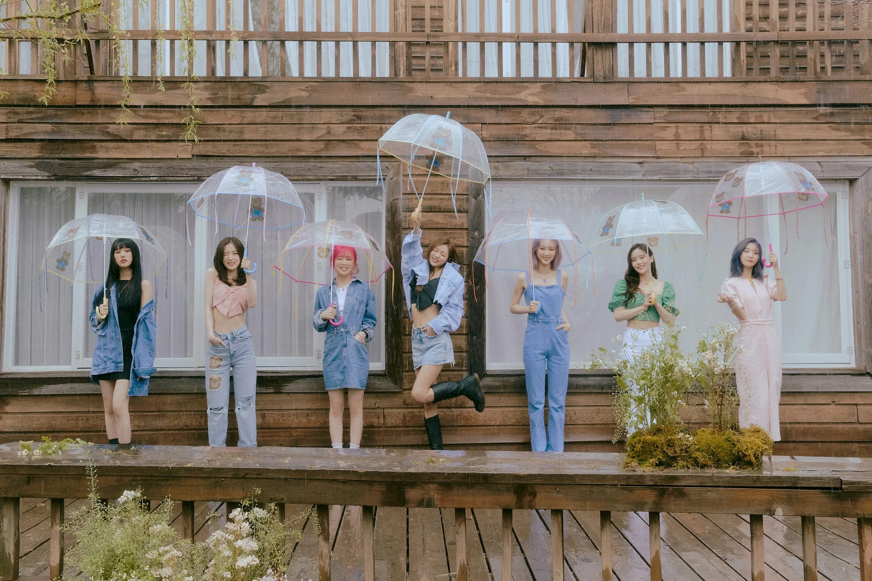 Песня не лето громче города. Кпоп группа Oh my girl. Oh my girl dun dun. Oh my girl dun dun Dance. Dun dun Dance Oh my girl album.