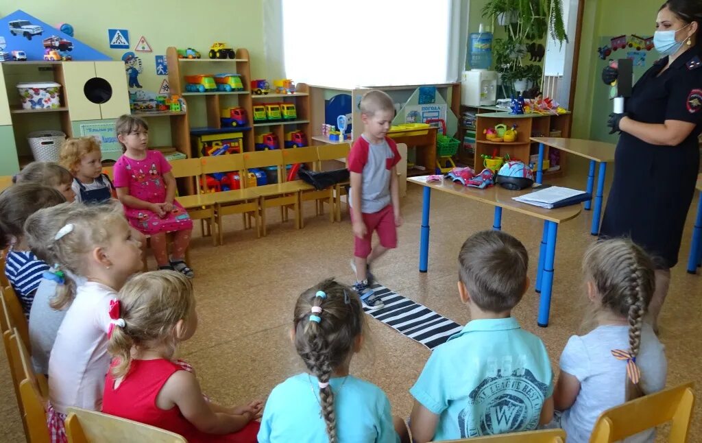 Детские сады белокуриха. Мбдоу црр - детский сад "алёнушка" г. Красноусольский детский сад рябинушка. Детский сад сказка толмачево. Детсад аленушка белокуриха.