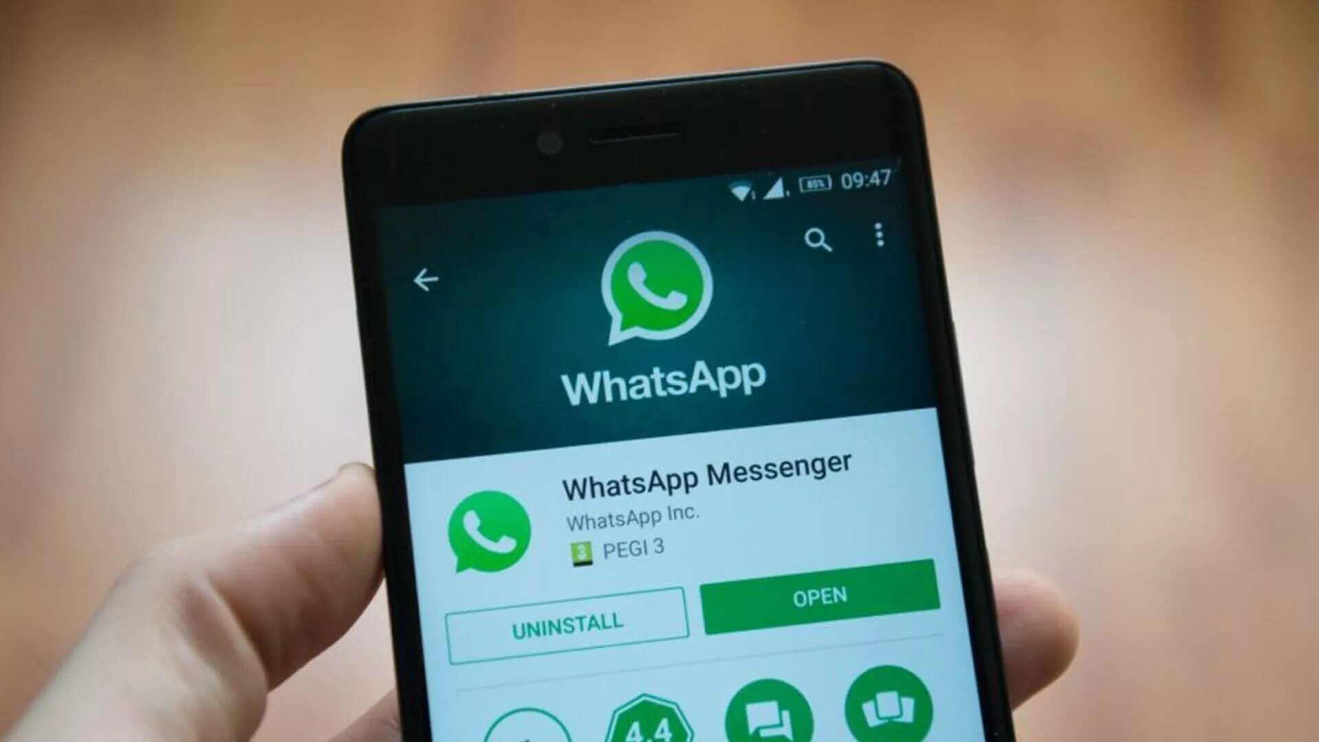 Приложение whatsapp андроид. Whatsapp. ватсап android. смартфон с ватсапом. смартфон ватсап.