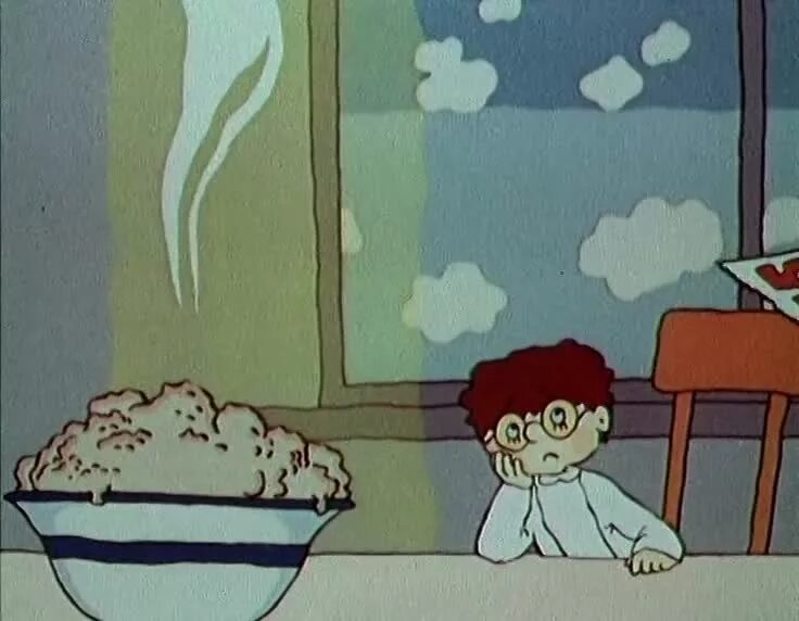 мальчик кушает. овсянка для детей. ребенок кушает гречневую кашу. бабушка малаша наварила каши. ребенку вкусно.