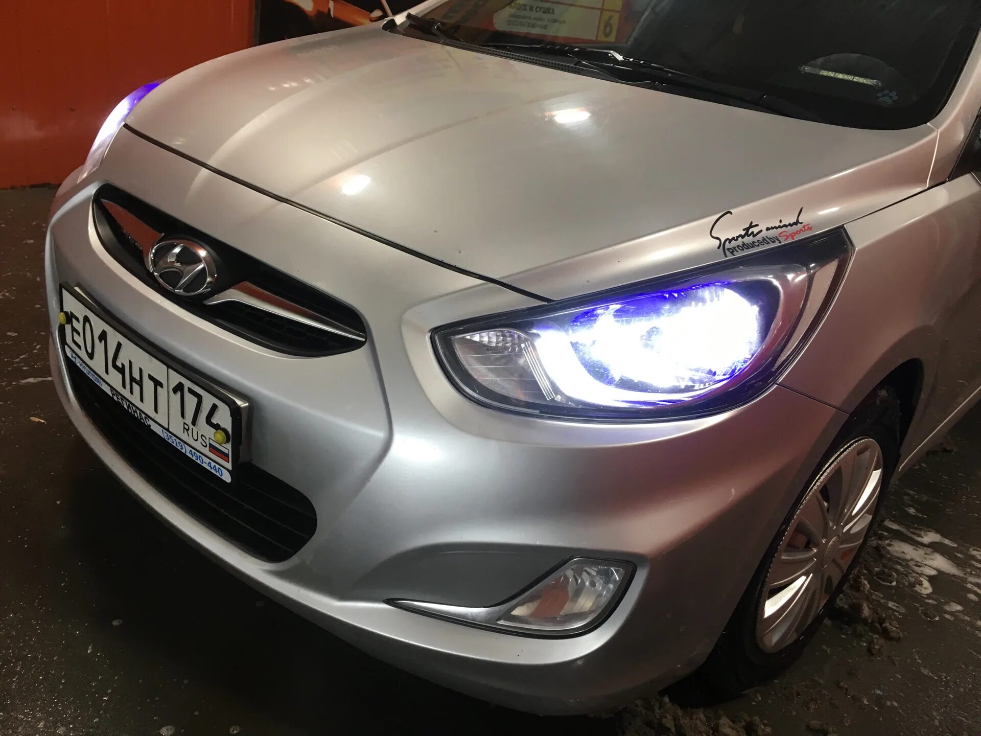 Ближний свет хендай солярис 2011. Hyundai solaris ближний свет. Лед лампы на солярис 2012. Лампы дальнего и ближнего света хендай солярис 2021г. Фара ближнего света hyundai solaris 2013.