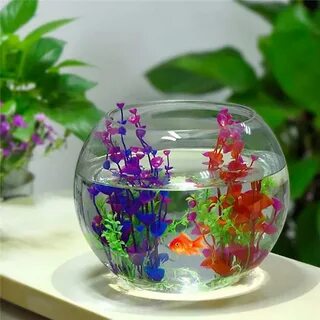 Аквариум с искусственными рыбками