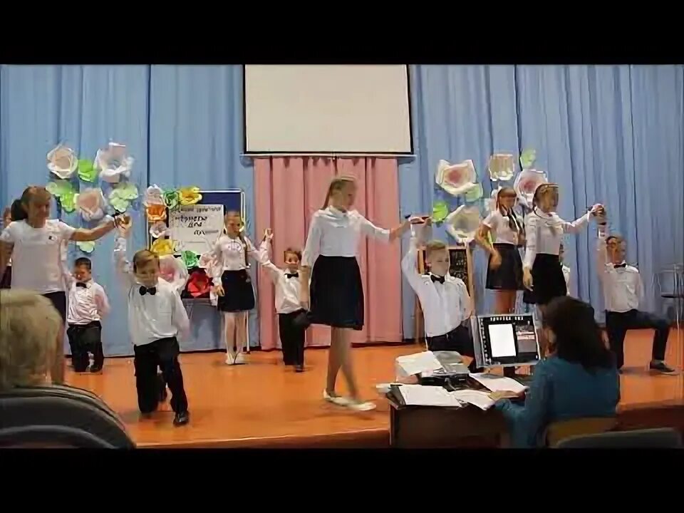 Песня первый учитель вальс 4 класс. Вальс первый учитель. школа 718 вальс. выпускной вальс с учителем. вальс на выпускной первый учитель.