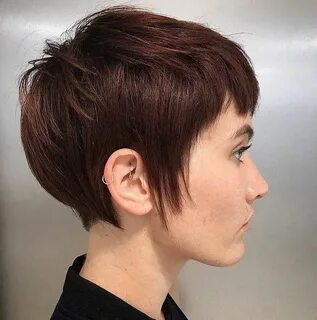 Прическа короткая удлиненная