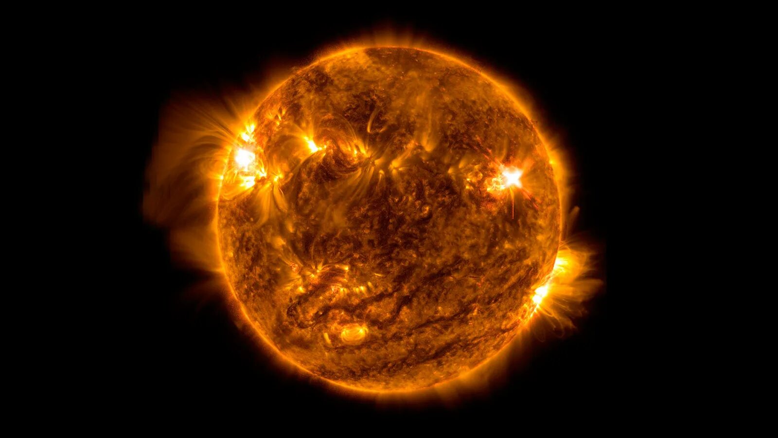 Солнечные бури в 2025 году. Солнце. Солнце фото. Солнечные вспышки. Солнце и земля.