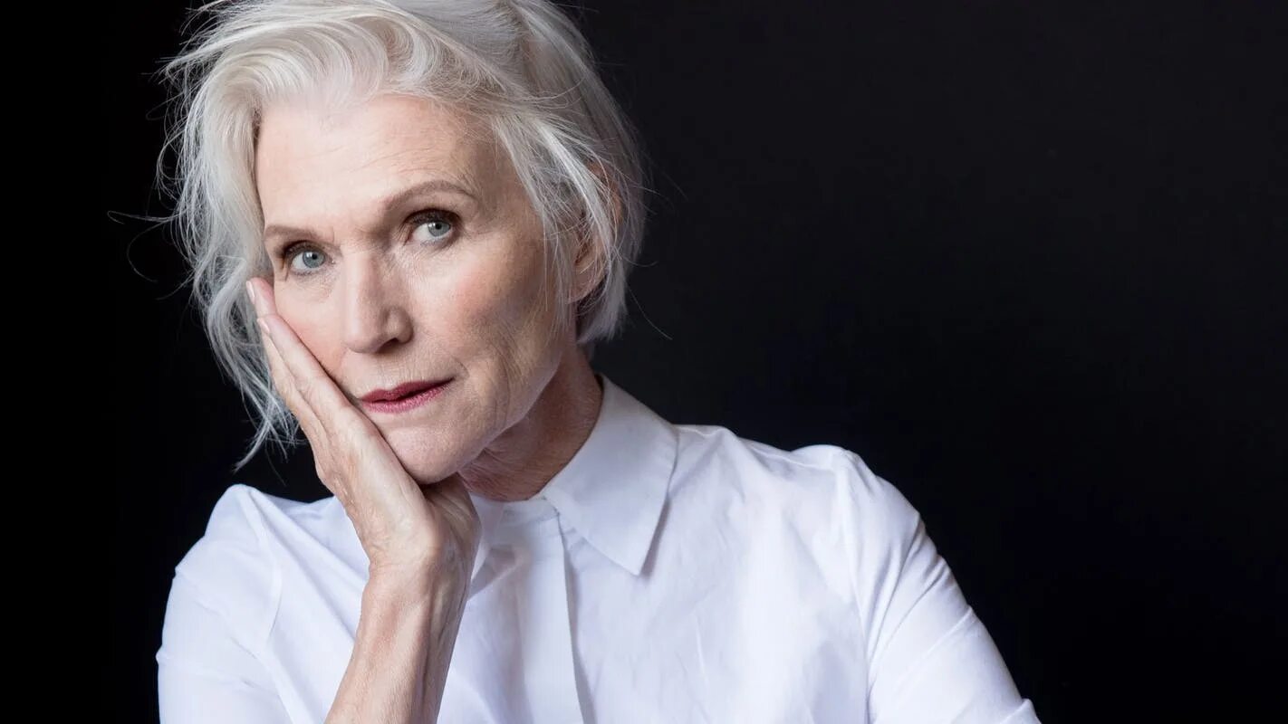 Мэй маск revlon. Мать илона маска мэй. Мэй маск. Мама илона маска. Мэй маск.