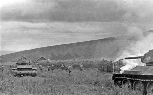Танк пантера 1943. 52 танковая. Пантера на курской дуге. 52 танковая. 52 танковая.