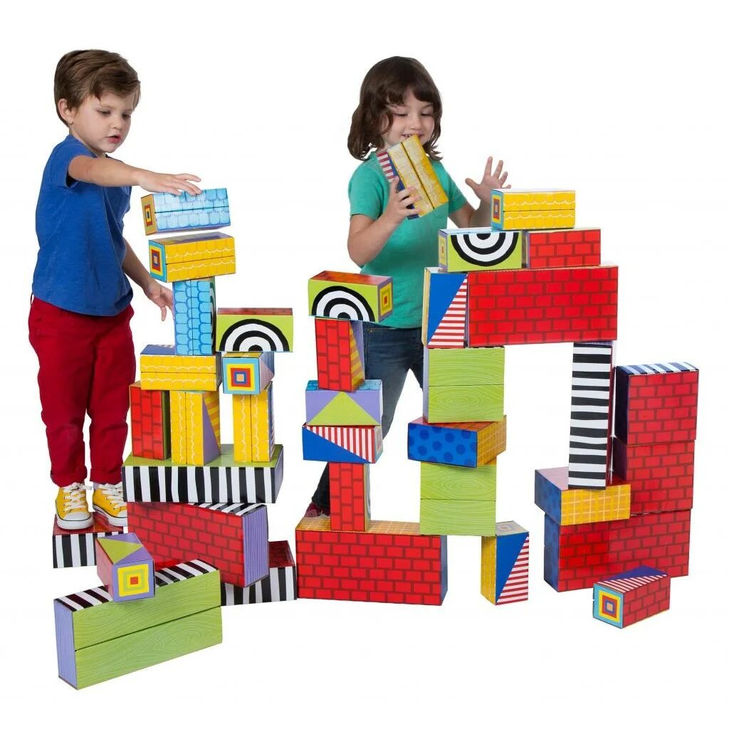 Кубики большие цена. Конструктор из кубиков. Большие кубики для детей. Большой конструктор. Гигантский конструктор для детей.