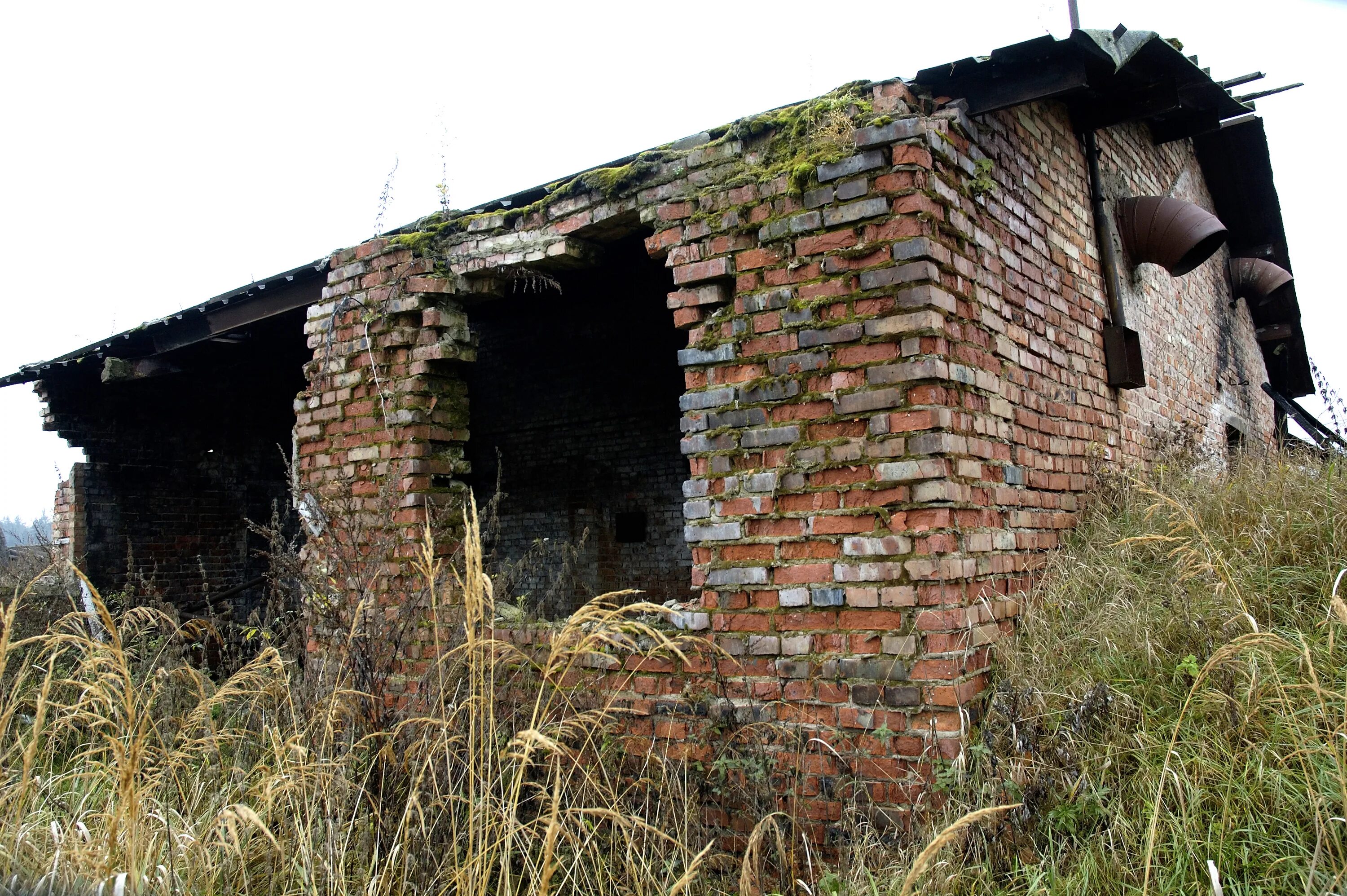 Abandoned village reclamation. Abandoned Russian Village. Villagers in an abandoned Village. The abandoned Village инструкция.